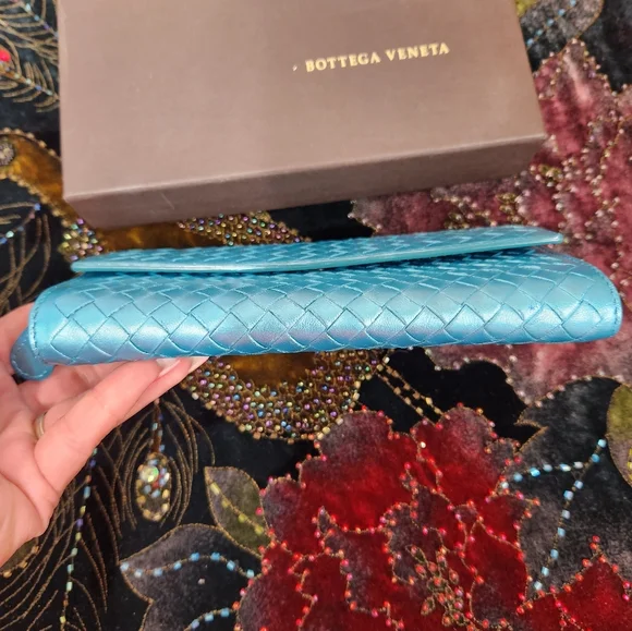 EUC Bottega Wallet - Picture 3 of 14